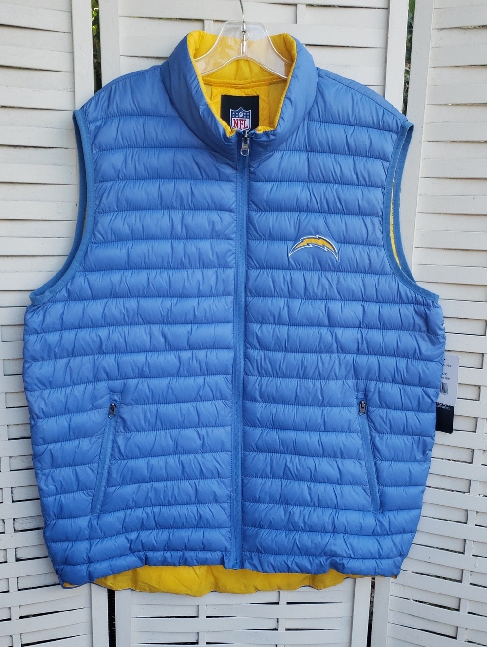 NFL Los Angeles Chargers Powder Blue Quilted Vest with Yellow Lining New XL